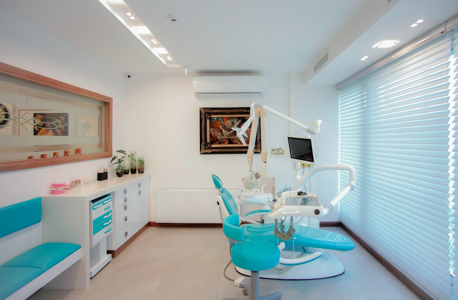 white and blue hospital bed